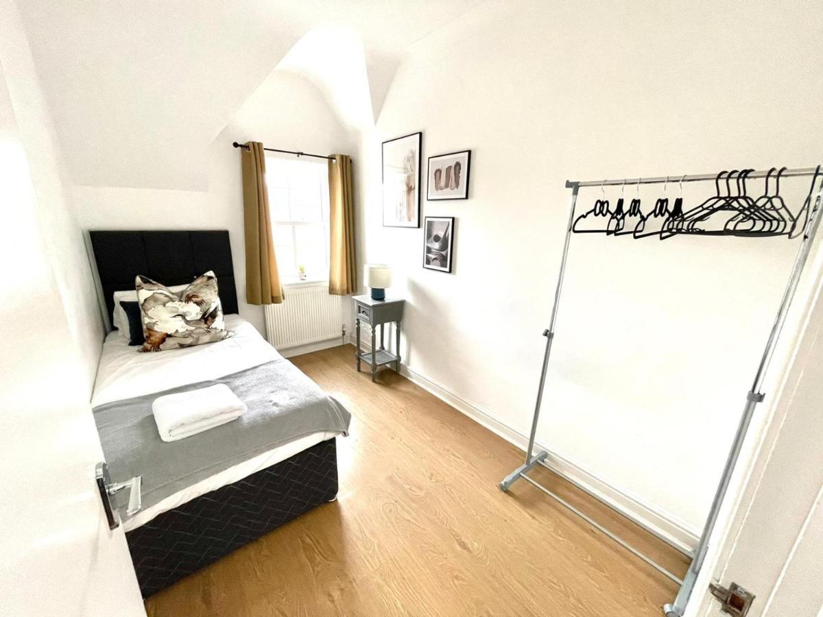 Koala & Tree - 2 Bedroom In Centre - Short Lets & Serviced * Cambridge